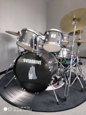 กลองชุดใหญ่ OVERDRIVE สีเทา โครเมี่ยมทั้งชุด พร้อมอุปกรณ์ครบชุด แถมฟรี!!! เก้าอี้+ไม้กลอง