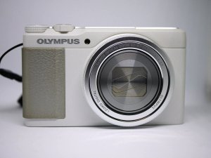Olympus Stylus XZ-10 Ultra-Bright 26-130mm iZuiko f1.8-2.7 lens White